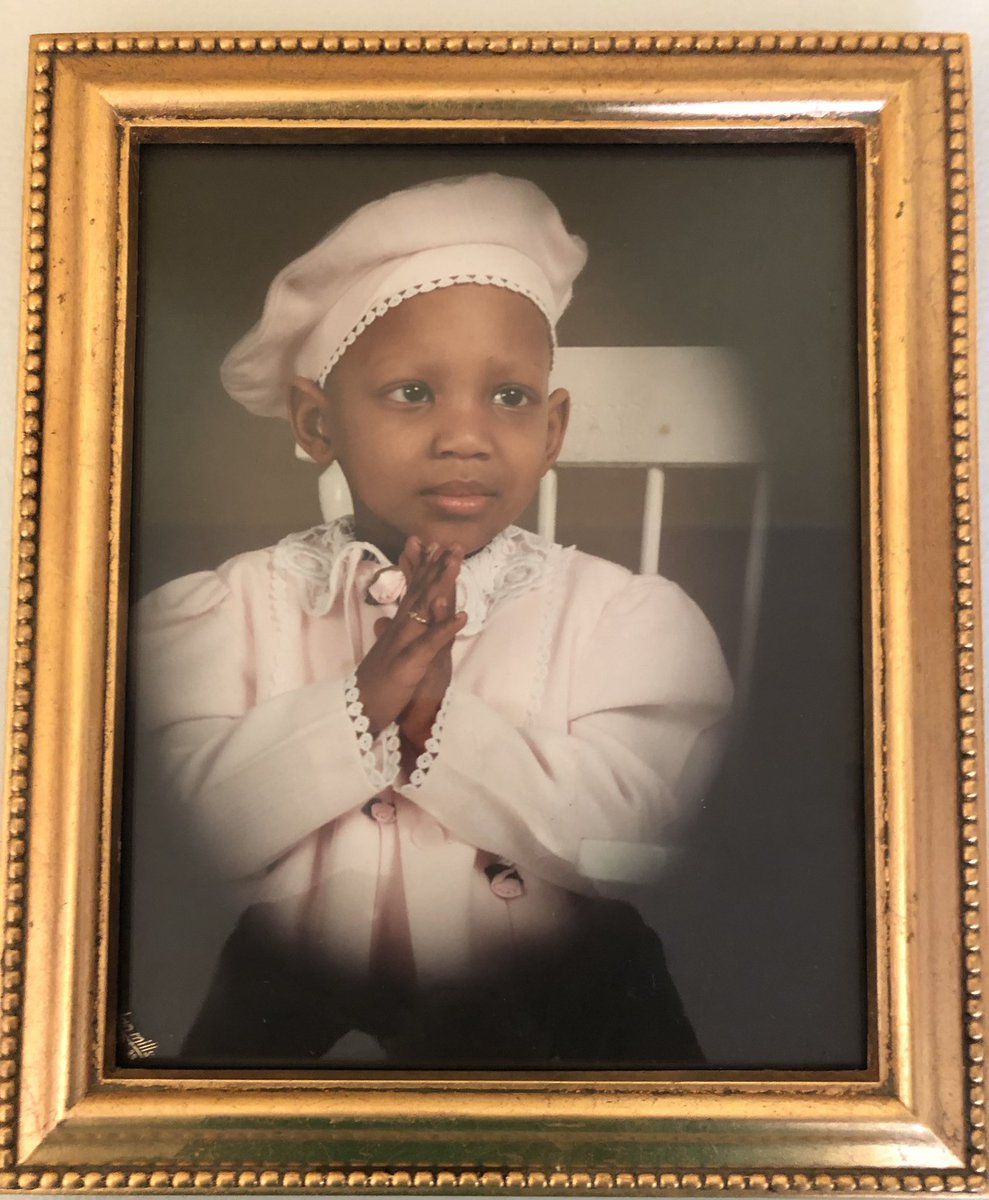 draday65_day's tweet photo. Happy Heavenly 27th Birthday Aryn Mechelle!! Loosing you left a hole in my heart. You were the peace and joy God placed in my arms to care for. I cherish our time together here on earth. Mommy miss you more than words can express. Until we meet again my love.🙏🏽❤️ https://t.co/aOfmVUGMbb