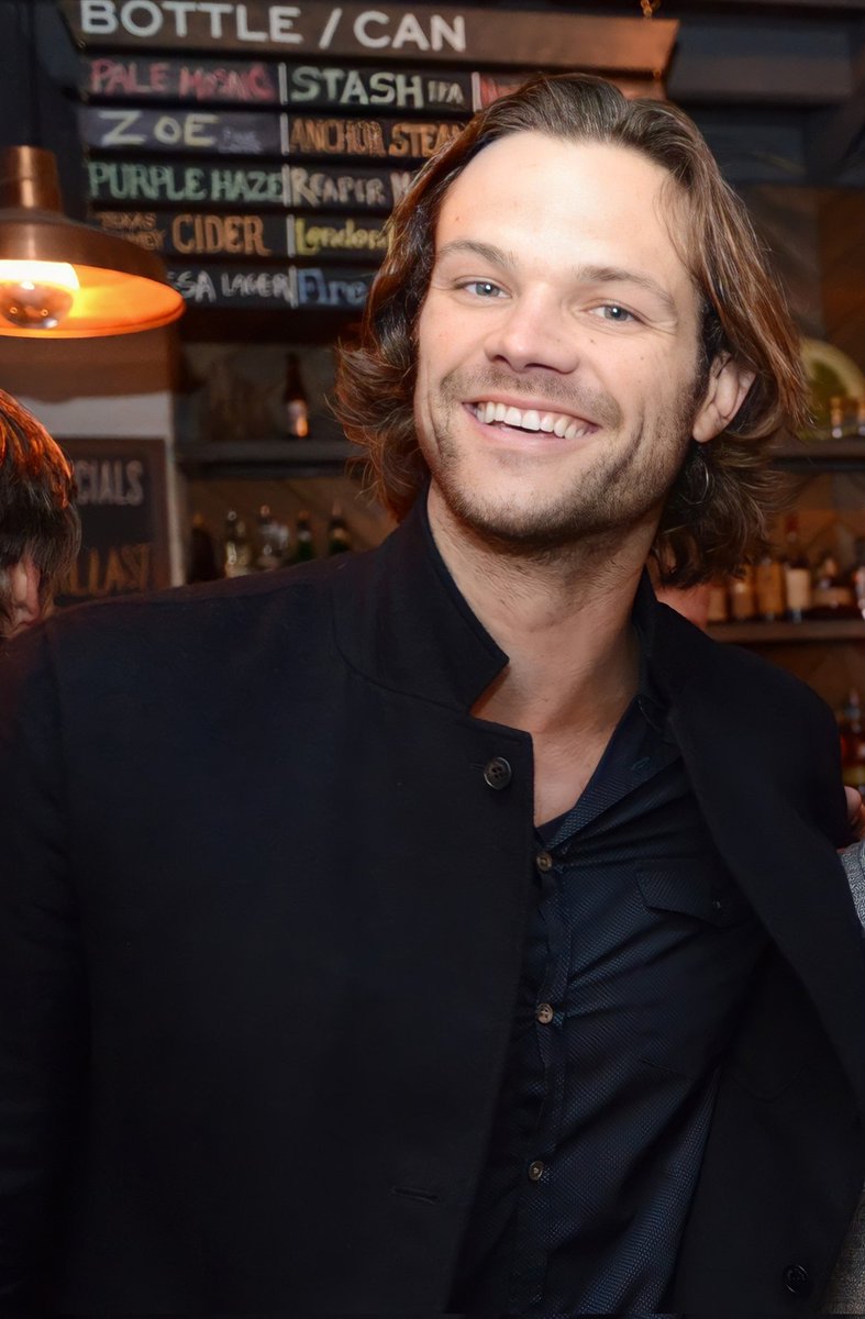 ArchiveOfJared's tweet photo. Jared Padalecki
SXSW 2016 https://t.co/EuMwWrQDHm