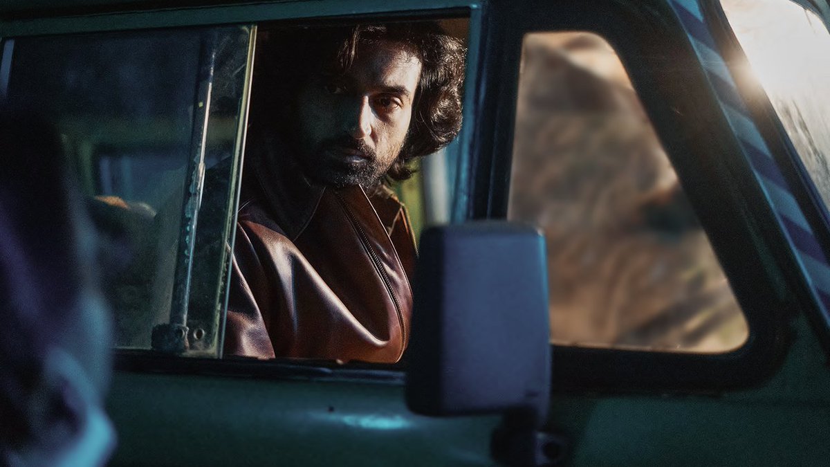 CinemaRareIN's tweet photo. Shlok Sharma's #TwoSistersAndAHusband ft. @avanirai @dinkersharmaa #ManyaGrover #HimanshuKohli &amp; #AshutoshPathak, to have its World Premiere at the @Tribeca Film Festival 2022 in the International Narrative Competition.

Produced by @anuragkashyap72 Navin Shetty &amp; Shlok Sharma. https://t.co/H0yM2IGDle