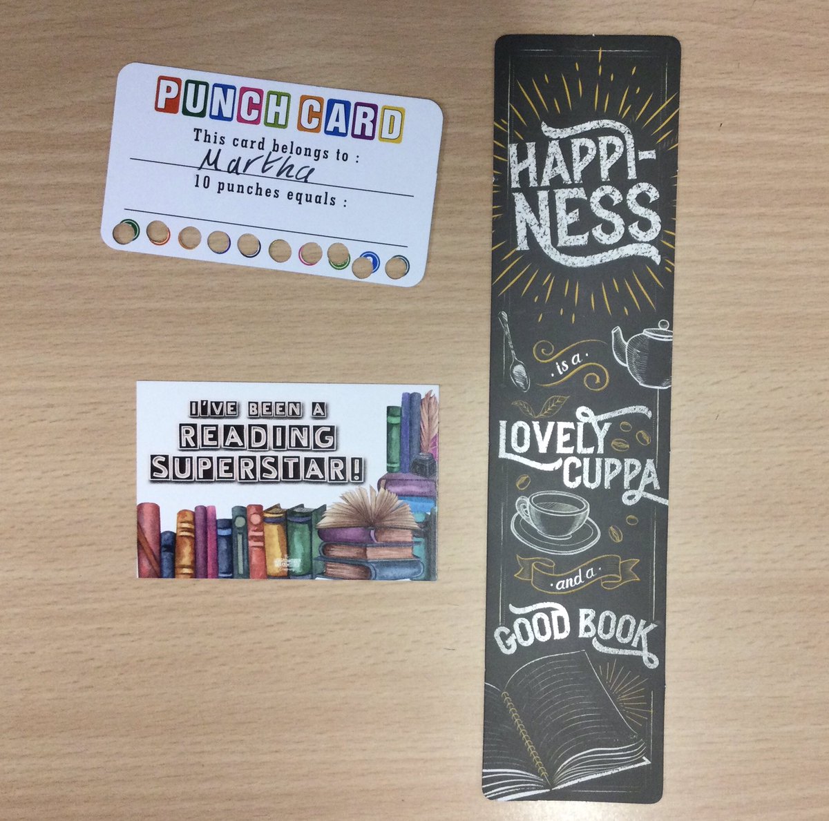 LSTClass09's tweet photo. Four more Reading Superstars! #STPSReading #lovebooks @OpenUni_RfP https://t.co/jXEKKnTBuf