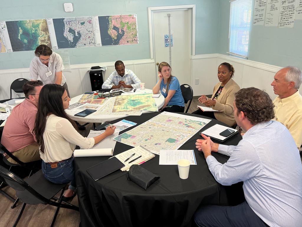 Resilient Ready Tampa Bay has kicked off in North Tampa. Dutch and American experts working together in design charrette to find solutions to prevent flooding and enhance the neighborhood. 
<a href="/deltares/">Deltares</a> <a href="/Arcadis_NA/">Arcadis North America</a> <a href="/robbertdekoning/">Robbert de Koning</a> <a href="/WaggonnerBall/">Waggonner & Ball Architecture/Environment</a> <a href="/CityofTampa/">City of Tampa</a> 
#ResilientReady2022