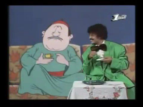 #سمير_غانم
حلقات من فوازيرفطوطة،تلك
الشخصيةالمصريةالخالصة أعادها التليفزيون على قناة ماسبيرو.وتراوحت مشاعري بين البسمةوالدَمعة.ابتسمت
بسعادةمماتحويه الحلقةمن معلومات،وخفةدم وآداءغير
عادي،وإخراج مدهش،وقارنت
بينهاوبين مايقدم اليوم من
دمويةوتعقيد،وكآبةمفتعلة
رحمةالله على صناع البسمة