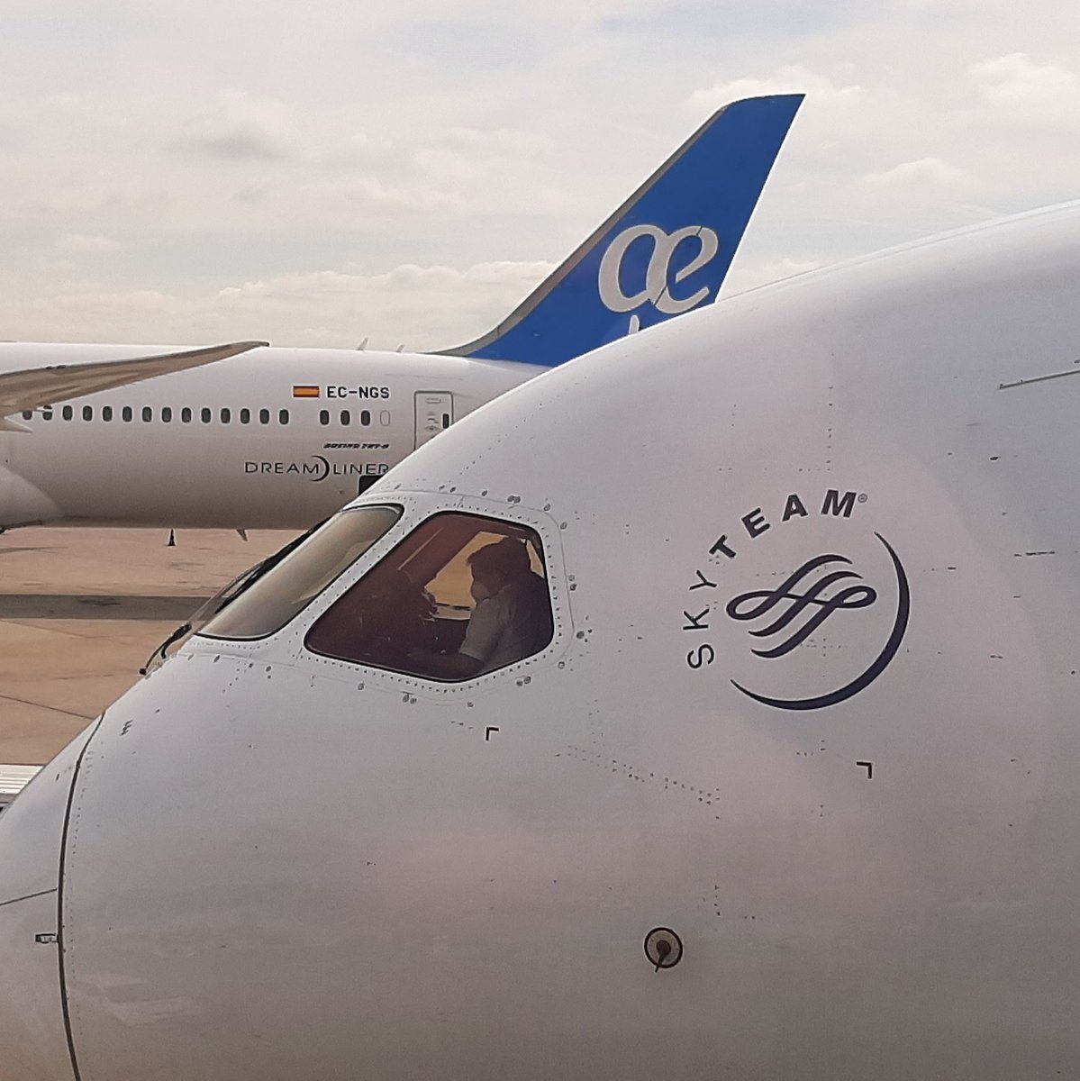 Ya que se está hablando de precios, les aviso, vuelos a Córdoba desde Asunción con Air Europa a un super precio 125 usd con maleta de mano. Y en el 787 Dreamliner, 4 veces por semana y desde junio 6 veces, aprovechen.