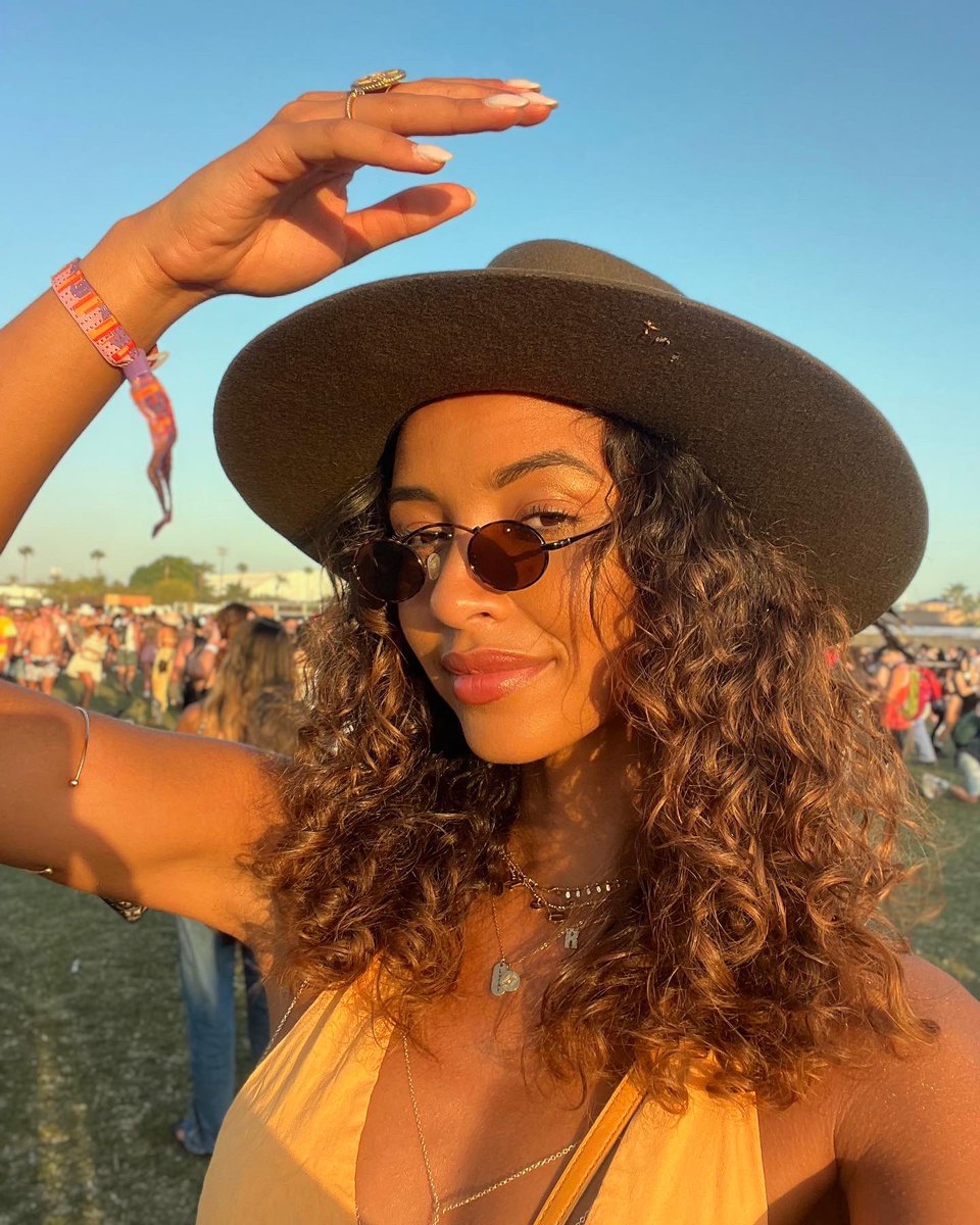 Flora Coquerel tweet media