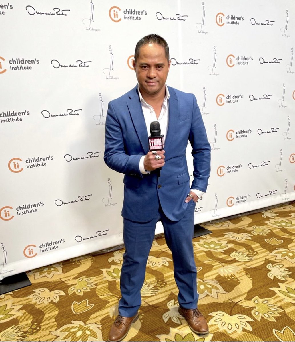 TyroneTann's tweet photo. Up here #EarlyInTheA.M. to cover the Wonderful 32nd Annual #TheColleagues #SpringLuncheon, featuring #OscarDeLaRenta, to Honor #CatherineOxenberg & #IndiaOxenberg! STAY TUNE!
-w/ #StaurosEntertainment, @OscardelaRenta, @ChildrensInstLA, https://t.co/qzDWNbndaC