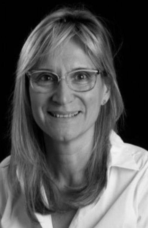 NewSounds2022's tweet photo. Today, our PLENARY SPEAKER is Pilar Prieto and her talk will be on "How the prosody in our hands helps us learn second language pronunciation. Empirical evidence for the benefits of embodied trainings in the classroom." Location: PARANIMF at 9am #newsounds2022 https://t.co/76QwGHRhJh
