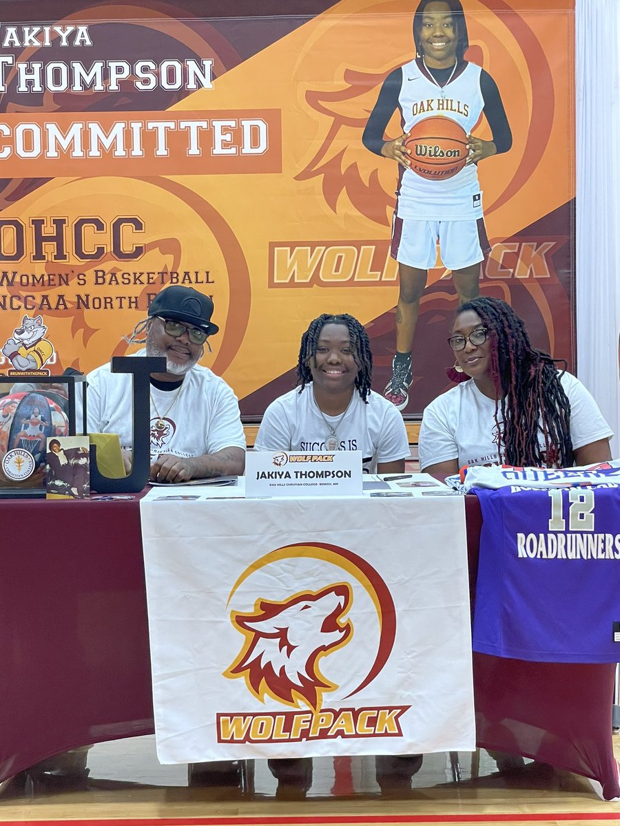 ChristinaJamer4's tweet photo. Congratulations to @hoops4kiya1 @PeytonOverton1 @Paris_Jones2 on signing today! I’m so proud of you and will miss you all! @PJCWomensHoops @CANNONEERS @OakHillsCollege https://t.co/UTBPPa9WVM