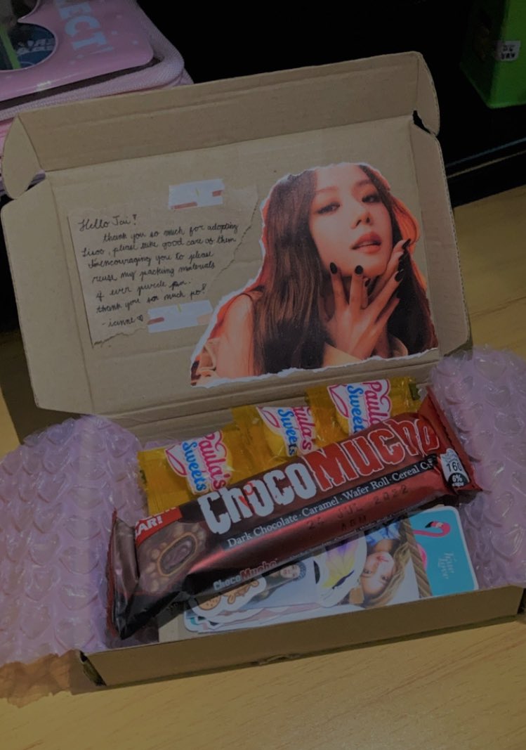 kjscaf's tweet photo. ˗ˏˋ #kjscafmails ´ˎ˗

— Hanboksoo is finally home ! super pretty ng packaging parang mas may sparks pa kesa sa pc >< thank you po @jentle_turtle for the vv smooth transaction and vv pretty packaging!!  💜

#jentleproofs https://t.co/zPxL6QfIt3