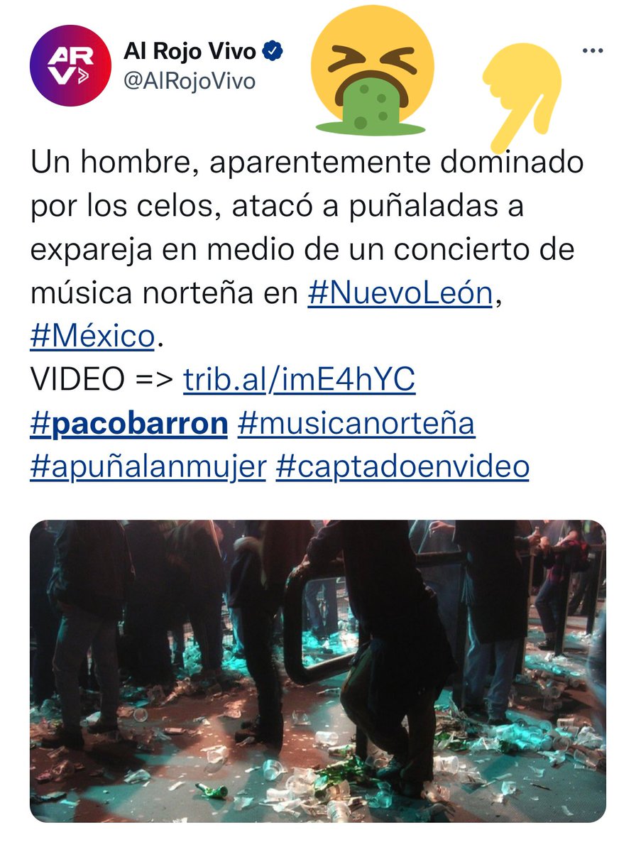 Marisol_Calva's tweet photo. “Por machista,un hombre apuñaló a una mujer en un concierto de #PacoBarrón Su misoginia desató la violencia y cometió un intento de feminicidio”

Lo que las noticias deberían decir 👆🏽Qué necesario comunicar sin justificar la violencia contra las mujeres

Y el video revictimiza ❌ https://t.co/5K7Uz0sLxG