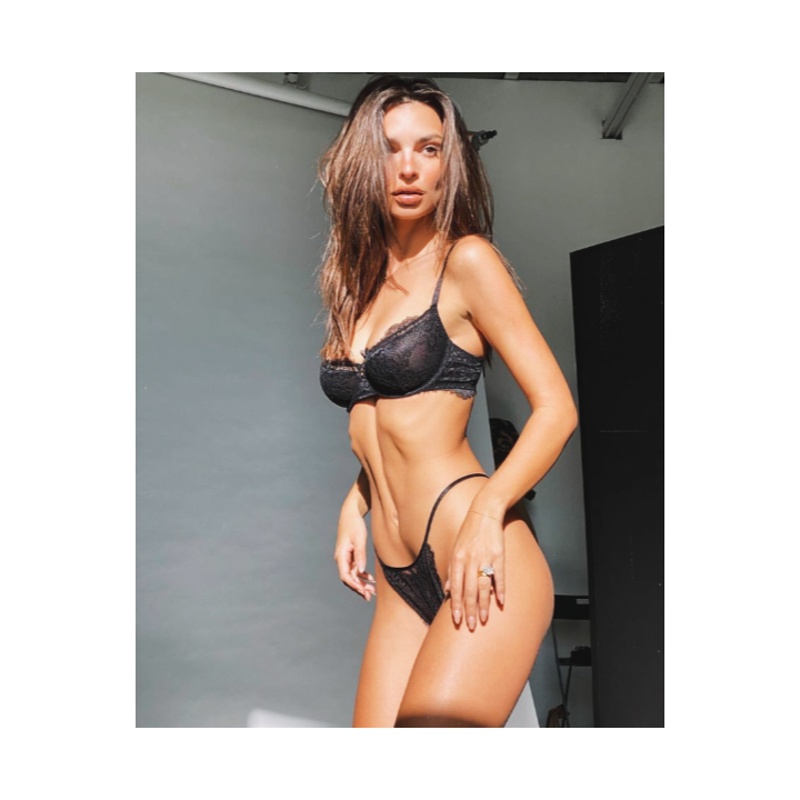 LONDNGIRL's tweet photo. ⠀⠀⠀
⠀⠀⠀        ⠀⠀⠀
⠀⠀⠀        𝑙ove's 𝑎  𝑔αme, 𝑤αnnα  ⠀⠀⠀
⠀⠀⠀        𝑝lαч? #𝕴𝗻𝘁𝗶𝗺𝗲𝑆𝑡𝑎𝑟𝑙𝑖𝑔𝘩𝑡⠀⠀
⠀⠀⠀        ⠀⠀⠀
⠀⠀⠀ https://t.co/QqYONgclX2