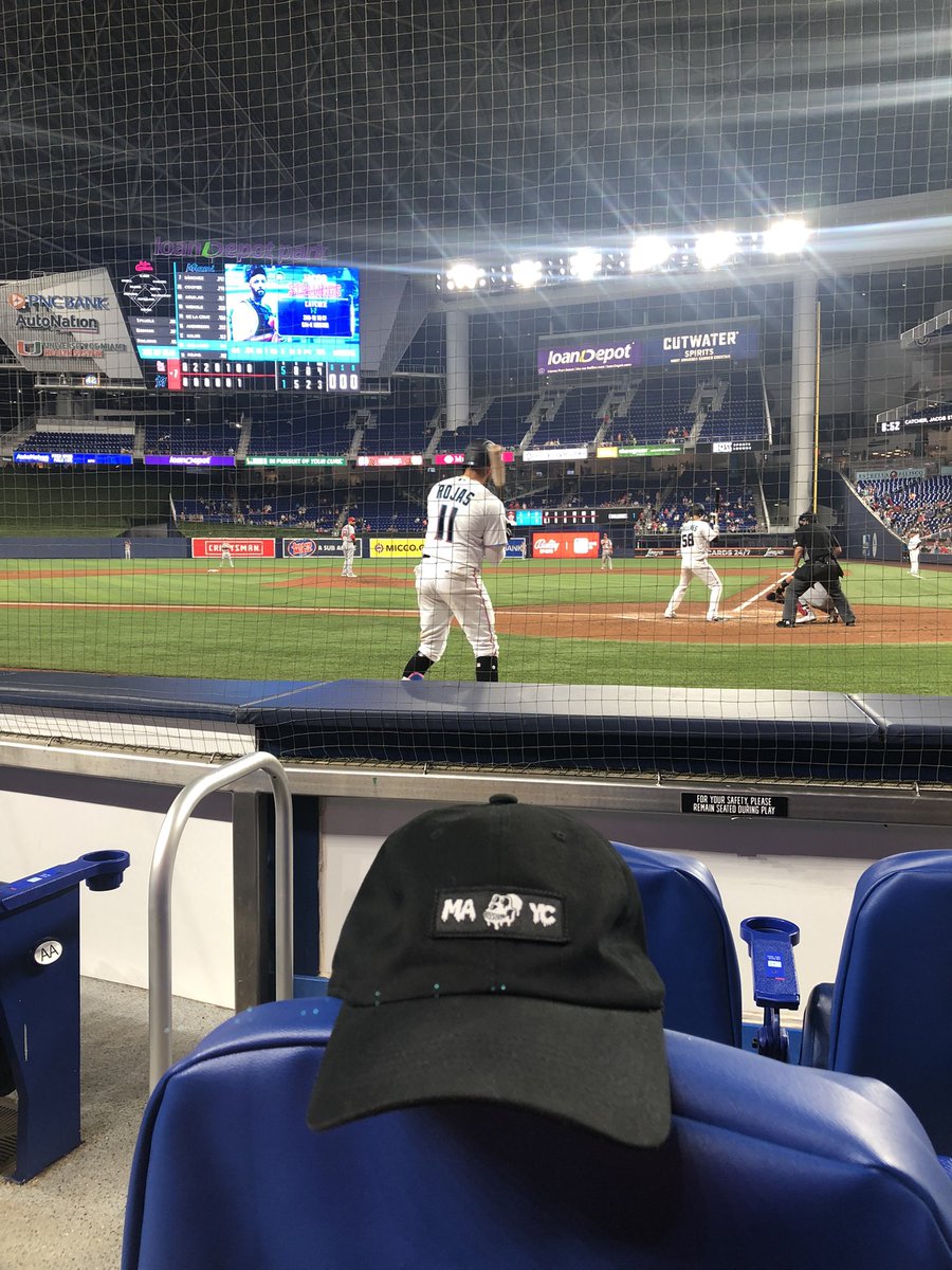 mozying's tweet photo. Any other baseball fans in the yacht club? @BoredApeYC #MAYC https://t.co/qxsofGYm1j