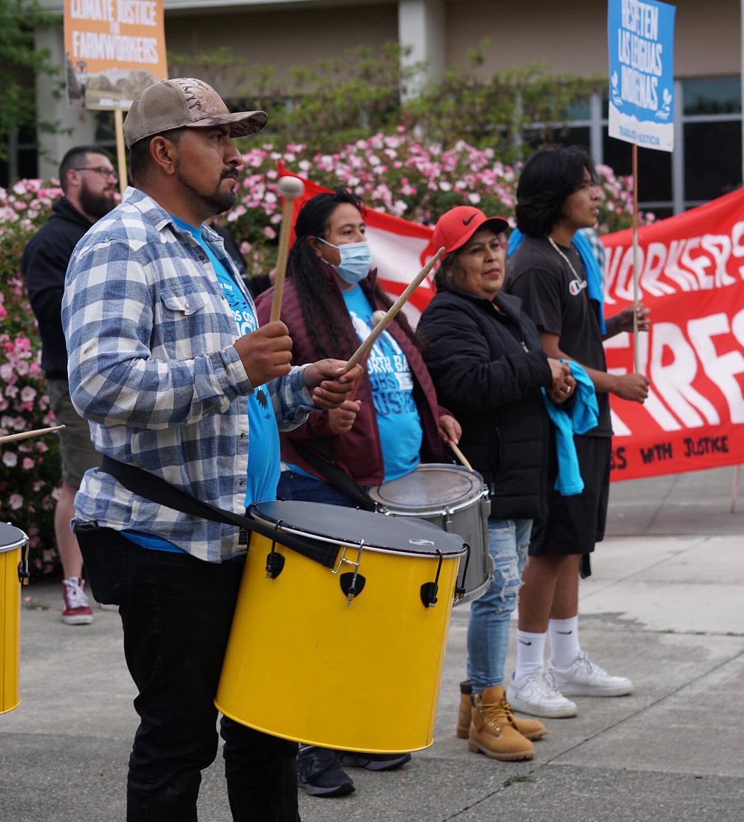 NorthBayJwJ's tweet photo. 🗣 We’re on a good path. We’re going to win. We’re all here to keep pushing forward.” -Isidro Rodriguez
✊🏽Scenes from yesterday’s action: Voices from the Frontlines #5forFarmworkers #ListentotheWorkers #FarmworkerJustice https://t.co/gtsaWtOE9a