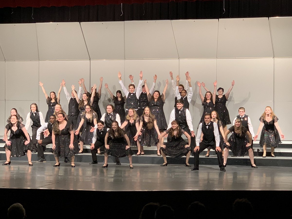 Cabaret is back!!!  What a wonderful night from <a href="/FPSmusic/">Fraser Music Dept.</a> students.  The FHS Jazz band sounded amazing, and Fraser Singers put on a spectacular show! Great job to our FHS staff and students, your hard work, dedication, and talent is inspiring! 
💙💛 #FraserFamily