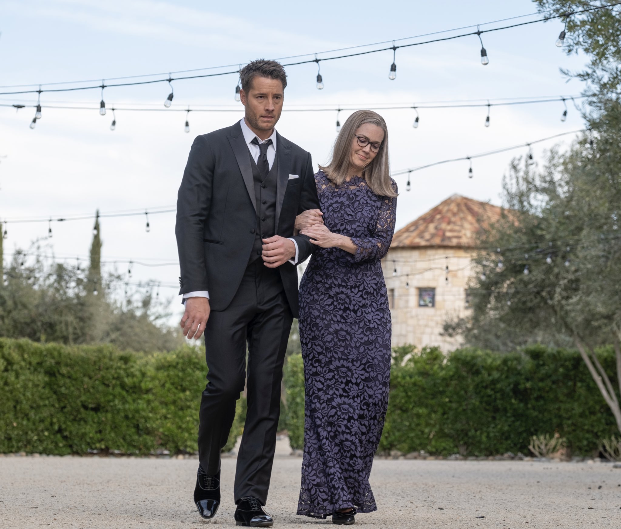 Mandy Moore on Twitter "Rebecca & Jack forever…(poor Kevin 😢) 