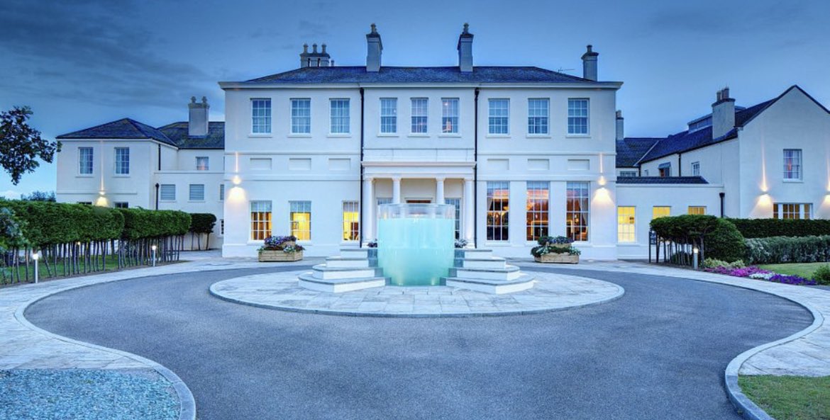 Emma Bell tweet media