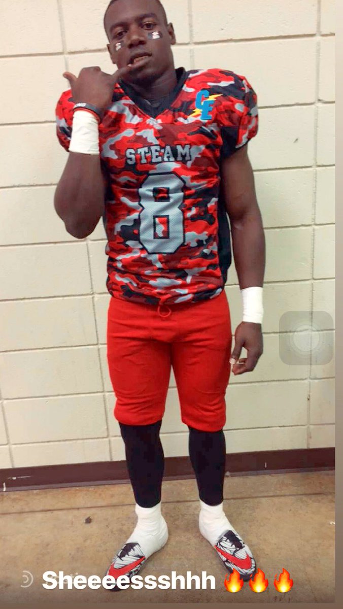 CoachDB7's tweet image. Year 1 Playing Arena ball in Savannah 😮‍💨