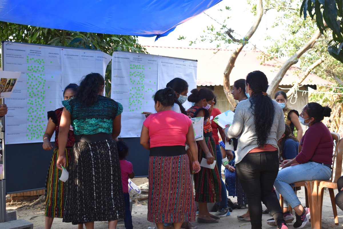 🇬🇹👏 150 personas de 10 comunidades diferentes en Guatemala participaron de los talleres organizados por el programa #EbALAC, los cuales tuvieron como objetivo conocer la percepción de las personas productoras de la zona sobre las diversas prácticas AbE y servicios ecosistémicos.
