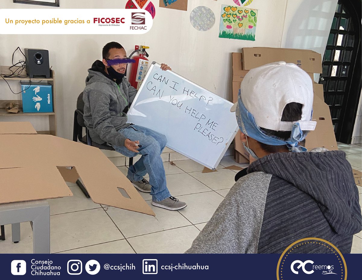 CCSJ_Chih's tweet photo. Omar es beneficiario del modelo "Creemos en Ti" donde ha recibido todo el acompañamiento necesario para una reinserción social efectiva: además, ha puesto su conocimiento al servicio de otros beneficiarios al ser el profesor de las clases de inglés que proporcionamos en #CCSJ. https://t.co/v4GxFF6Xgi