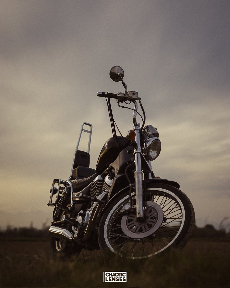 ⬤ 19―APR―2022, Milan (IT) ⬤

➤ Freedom is not given. It's taken!

#motorcyclephotography
#customcruiser #suzukiintruder #intruder800 #suzukimotorcycle #bikerslife #samcro #ridefree #chopper #leathergloves #nikon #automotivephotography #ChaoticLenses #ChaoticBench