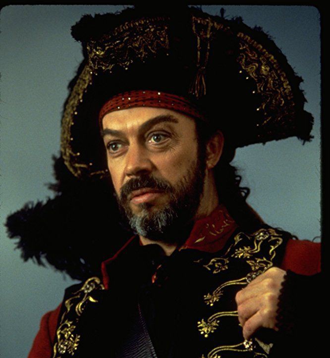 Happy Birthday to the Iconic Tim Curry 