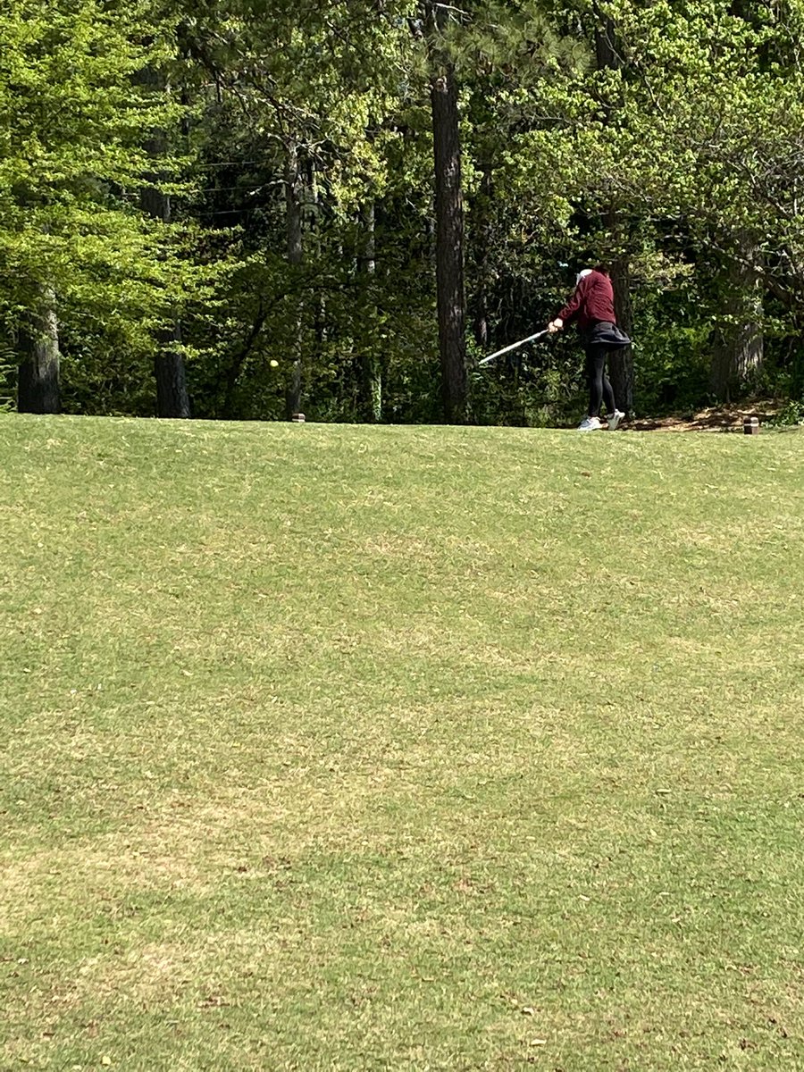 bwood_golf's tweet photo. Our Brookwood Lady Golfers made us proud battling crazy wind 🌬 this morning, finishing 5th leaving us just short of sectionals…however, we are very proud of our own @PaigeGreco5 for qualifying for State posting the lowest score of all non-qualifiers 🌟 https://t.co/affMX6v5Zf