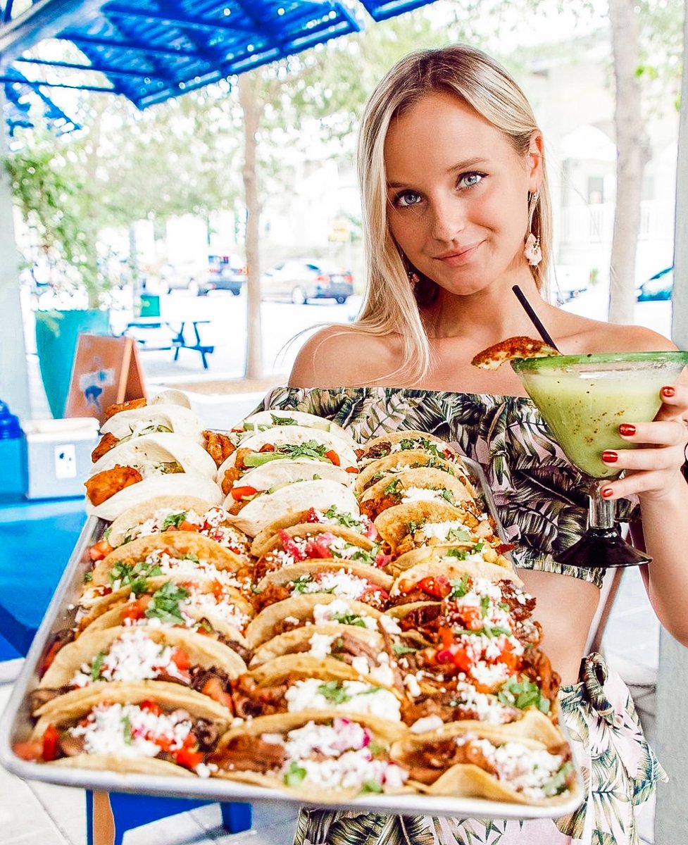 panorama_tower's tweet image. Spice up your #TacoTuesday with BOGO margaritas all day at #CoyoTaco. Panorama residents get this exclusive offer as part of our #PerksProgram. bit.ly/3F2jBav

📸: @thenaughtyfork