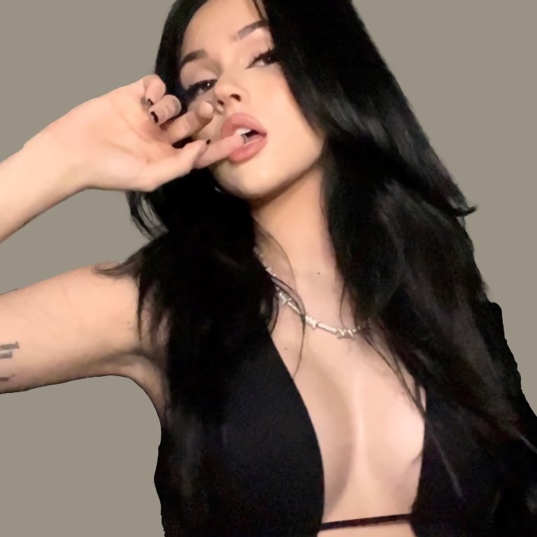 CS52MAG's tweet photo. @4FACTIONRPG ••• ɴᴏᴍᴇ: Maggie Lindemann
••• ɪᴅᴀᴅᴇ: 23
••• ɢêɴᴇʀᴏ: Feminino
••• sᴇxᴜᴀʟɪᴅᴀᴅᴇ: Bi
••• ᴘʀᴏɴᴏᴍᴇs: Ela/dela
••• ᴇᴍᴘʀᴇɢᴏ: Cantora
••• sʜᴀᴘᴇ: Maggie Lindemann https://t.co/cUVWMelN4I