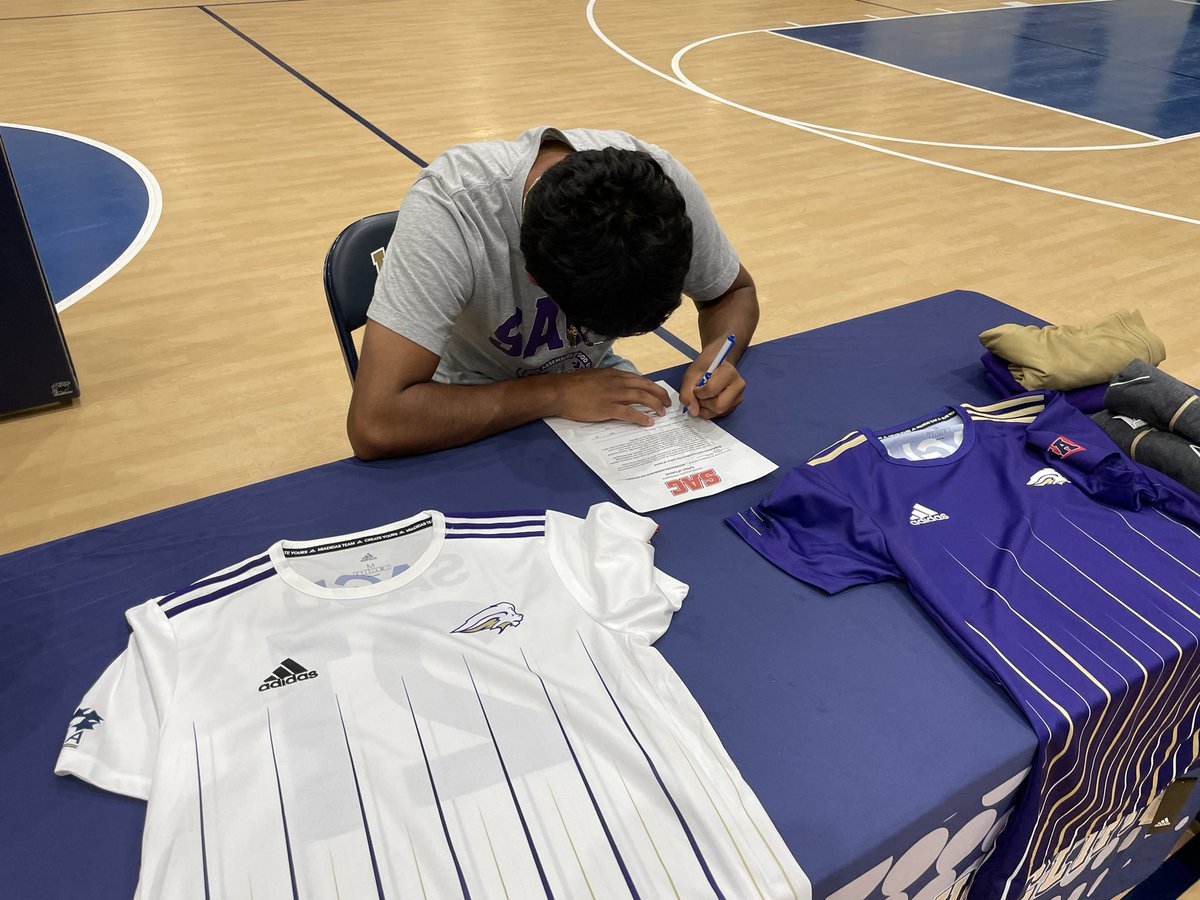 Lion Soccer tweet media
