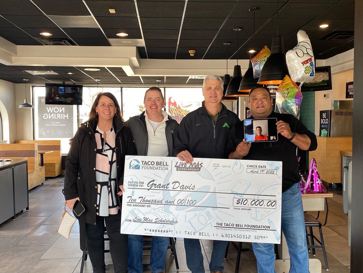 AGBellsLLC's tweet image. Want to know a secret?  One of the perks for working for Taco Bell is being able to apply for the Live Mas Scholarship!  Grant Davis from the Taco Bell in Lake Zurich has won this scholarship THREE times in a row! @agbellsllc #agbellschicago #ampler #livemasscholarship #tacobell