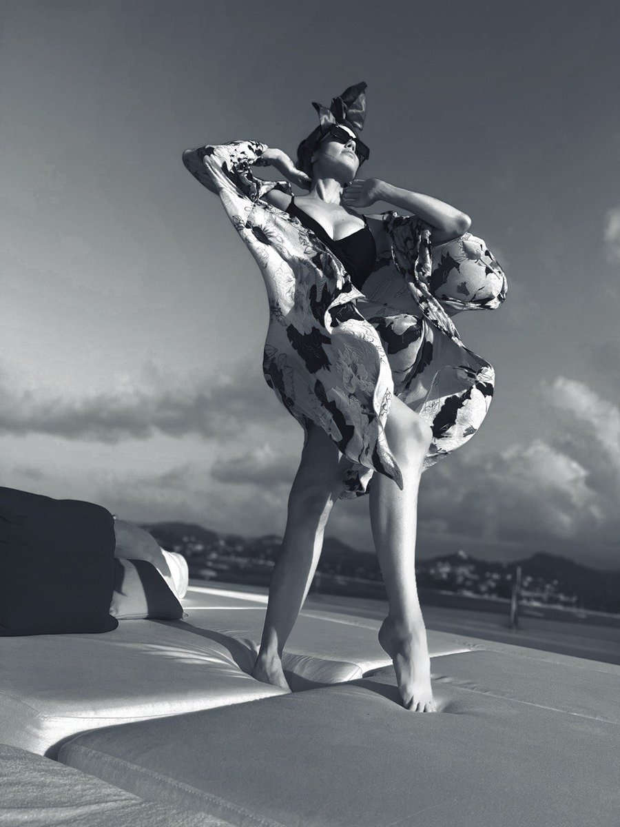 CrystalMcCahill.eth tweet media