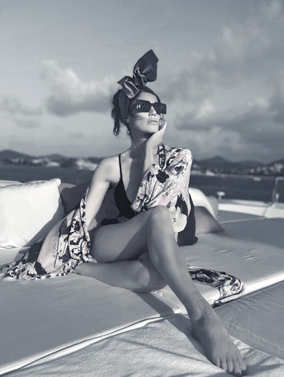 CrystalMcCahill.eth tweet media