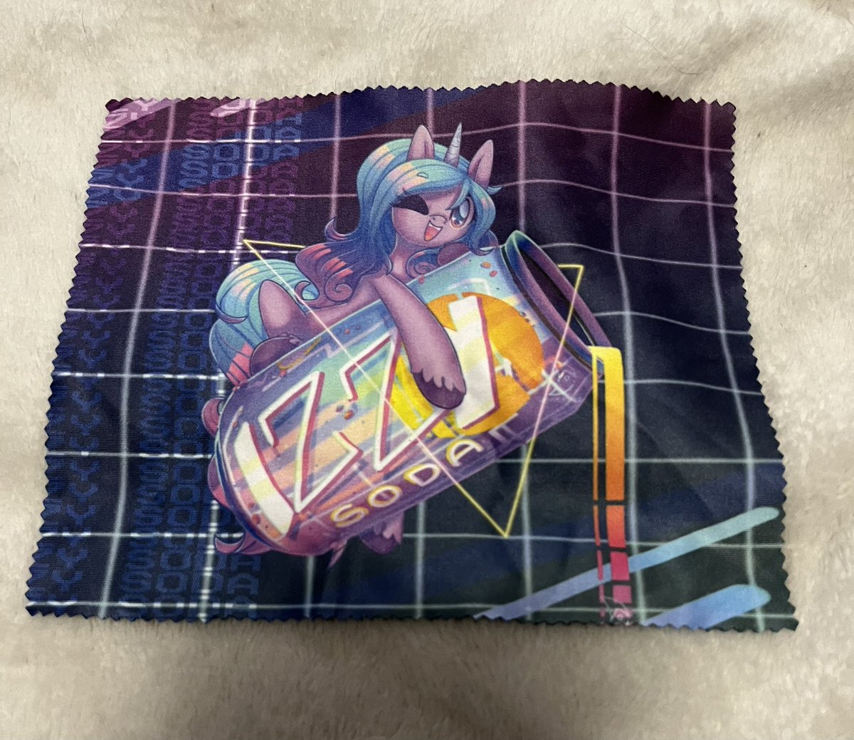 rubiowolf's tweet photo. Time to share my #conswag from #BABS2022 

Assorted merch from @BABSCon con shop, @fannytastical @Techycutie @monstermilliner @Art_N_Prints

Bonus shirt from the #cherryblossomfestival @CherryBlossFest 

#BABSMemories
(2/4) https://t.co/0ry2wUVUPT