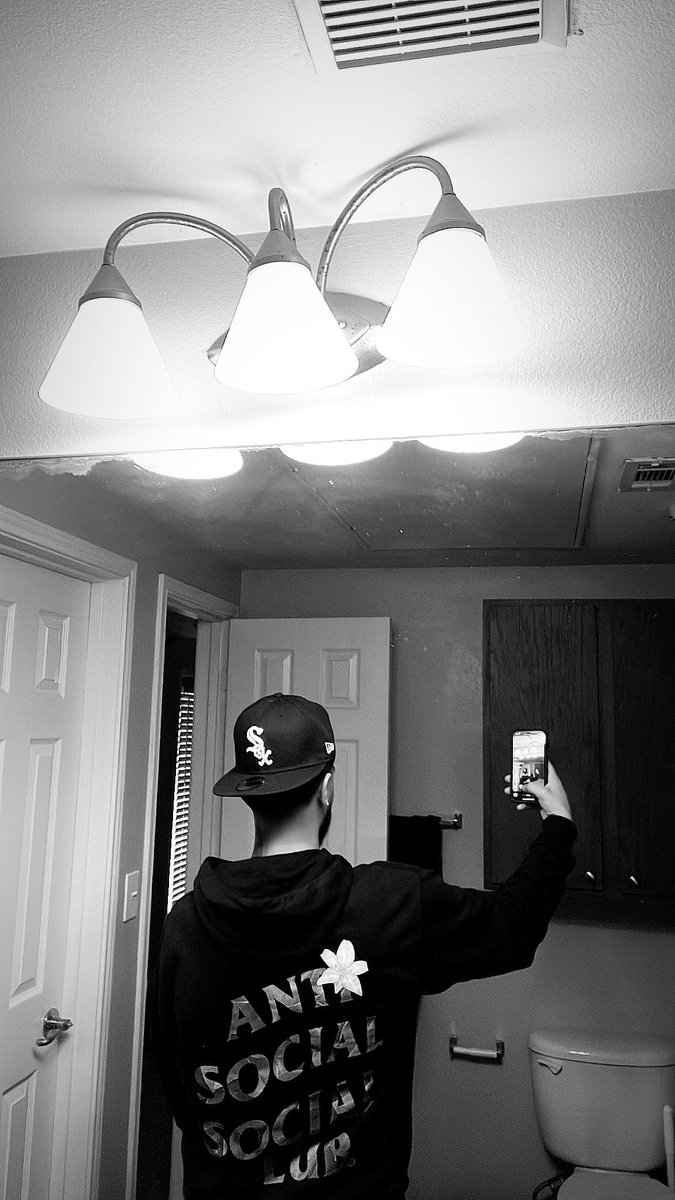 Louie (@louiee4l) on Twitter photo 