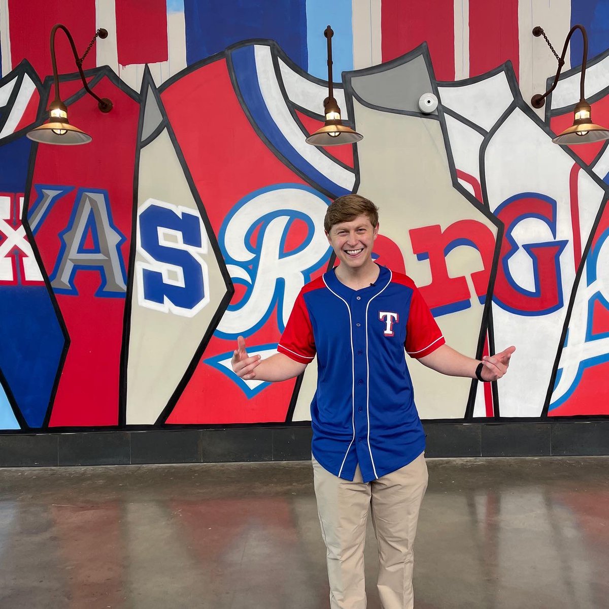 landonwexler's tweet photo. You and your squad of Rangers fans looking for some BTS of your team’s home field?
We’re showing you how on #InsideDFW - launching in early April ⚾️ https://t.co/IPlp1jzn9f