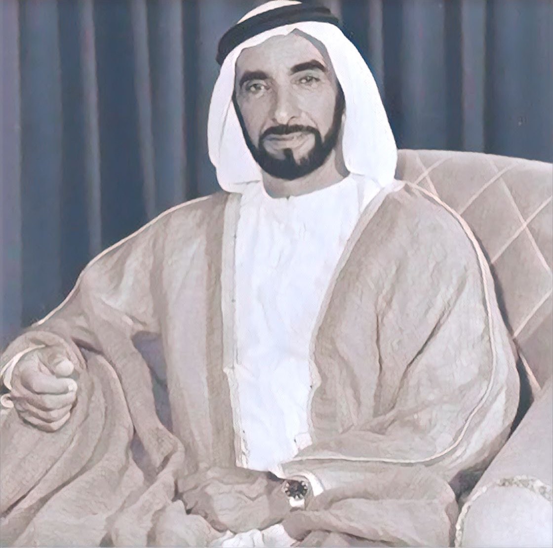 رحم الله الشيخ زايد بن سلطان مؤسس الاتحاد ورائد النهضة وتغمده بواسع مغفرته ورضوانه، في هذا اليوم كما كل الأيام نستذكر مسيرته الخَيِّرة التي قادها بعزيمة وأمل لبناء وطن أراده منارة للتنمية والريادة، مستمرون قيادة وشعباً على نهجه الحكيم وماضون نحو محطات جديدة من النهضة والتقدم.