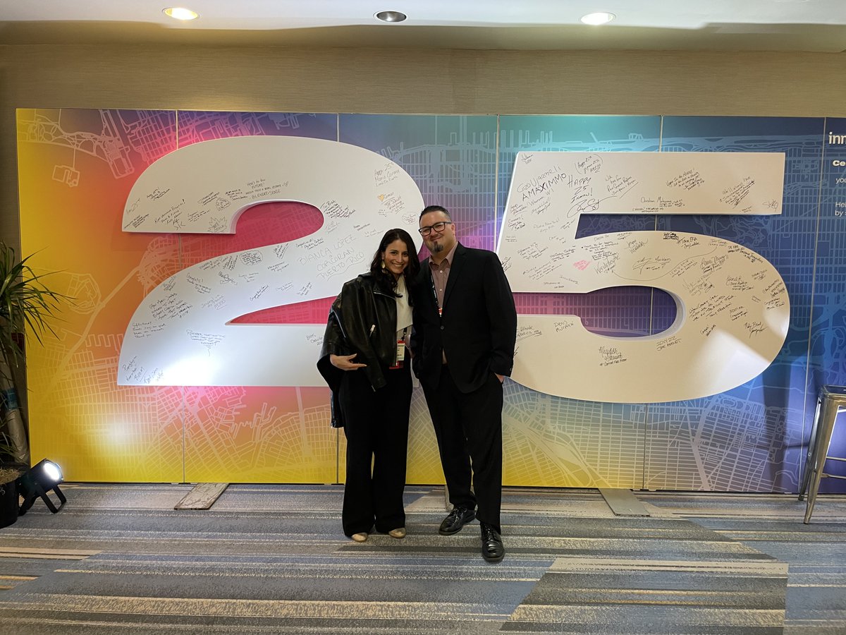 EstatedData's tweet image. We had a blast on Day 1 of @InmanConnect filled with an incredible lineup of engaging speakers and connecting with top-producing agents, tech entrepreneurs, and investors from across the country! 

Can't wait for what's in store for tomorrow! #ICNY #InmanConnect @Inman