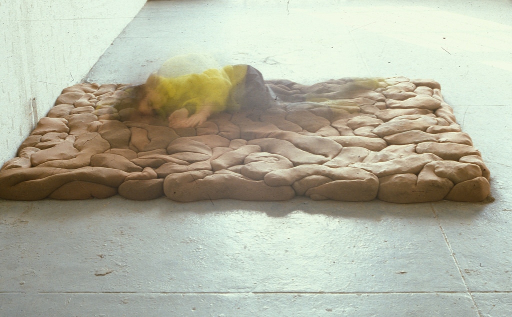 For “Colchón / Mattress” 1988, I filled stockings with dirt, and then packed them in the size and shape of a mattress, with individual pieces resembling bodies or body parts. As a Colombian, I wonder how can we sleep with knowledge of so many deaths. #pantyhose #retrospective