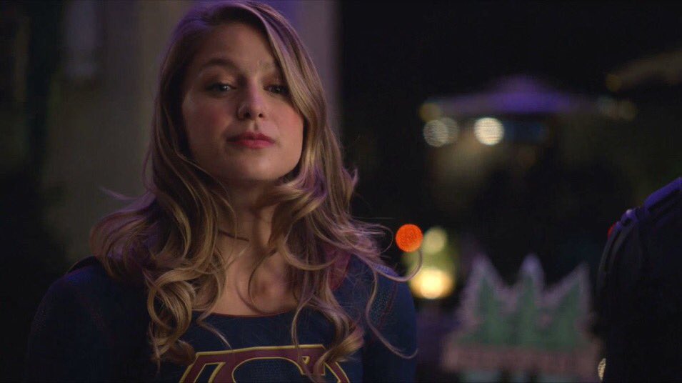 viliansupremacy's tweet photo. kara "boob lover" danvers https://t.co/WUFRp4my0r