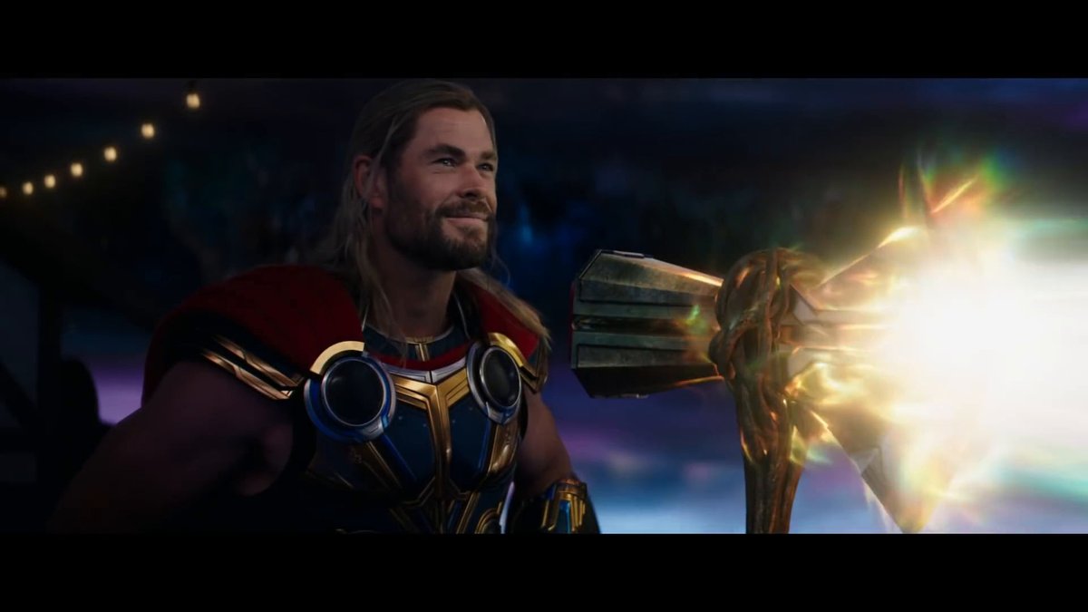 Chris Hemsworth Fan tweet media