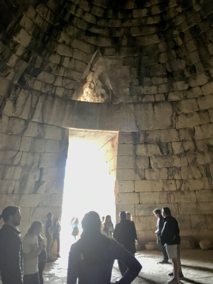 montgomeryandy's tweet photo. @Paolo_r10 @Dr_TheHistories Pics are of Tholos tomb at Mycenae. You can see the relieving triangle and massive lintel at doorway. https://t.co/IxMP4J7GCg