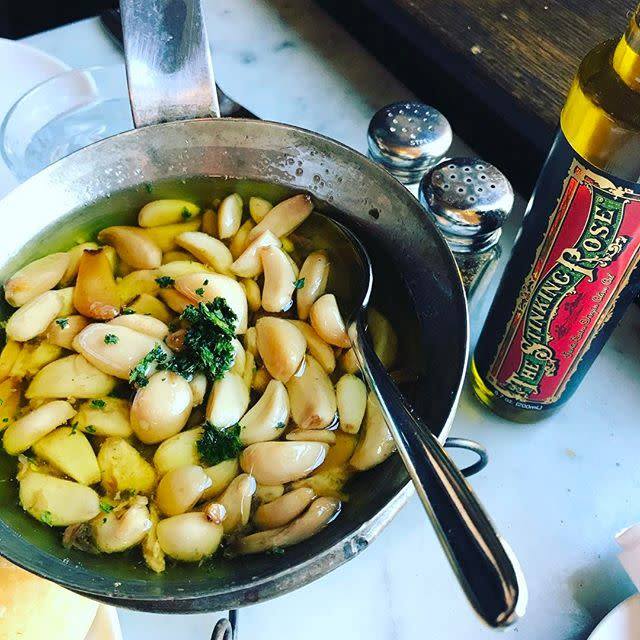 It's our favorite holiday - National Garlic Day! Celebrate at The Stinking Rose 😎🧄 #NationalGarlicDay