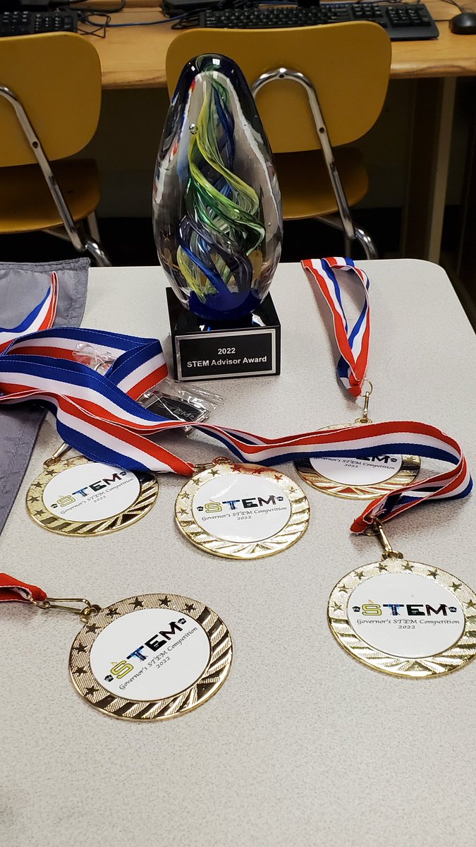 RHS Teacher Mr. Andrieux's students received Awards presented by the BCIU for participating in the 2022 PA Governor's STEM Competition. They are preparing for the State Competition. Students include Jaylin O, Jayla, Jesus, Darianllelyz, 
Luis-Manuel &amp; Luis E
#RSDProud <a href="/rdgschools/">Reading School District</a>