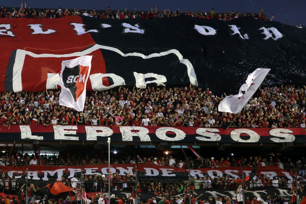 PlanetaNewells's tweet photo. #Newells🔴⚫ ¿QUERES IR A LA CANCHA? SORTEOOOO

Dos pares de entradas para que puedas ir al Coloso.

1) Seguir a @planetanewells y @axelrolon1 

2) RT en la publicación

3) Etiquetar a la persona que pueda acompañarte 😁

Mañana 12 hs avisamos los ganadores. https://t.co/0QihE2sep8