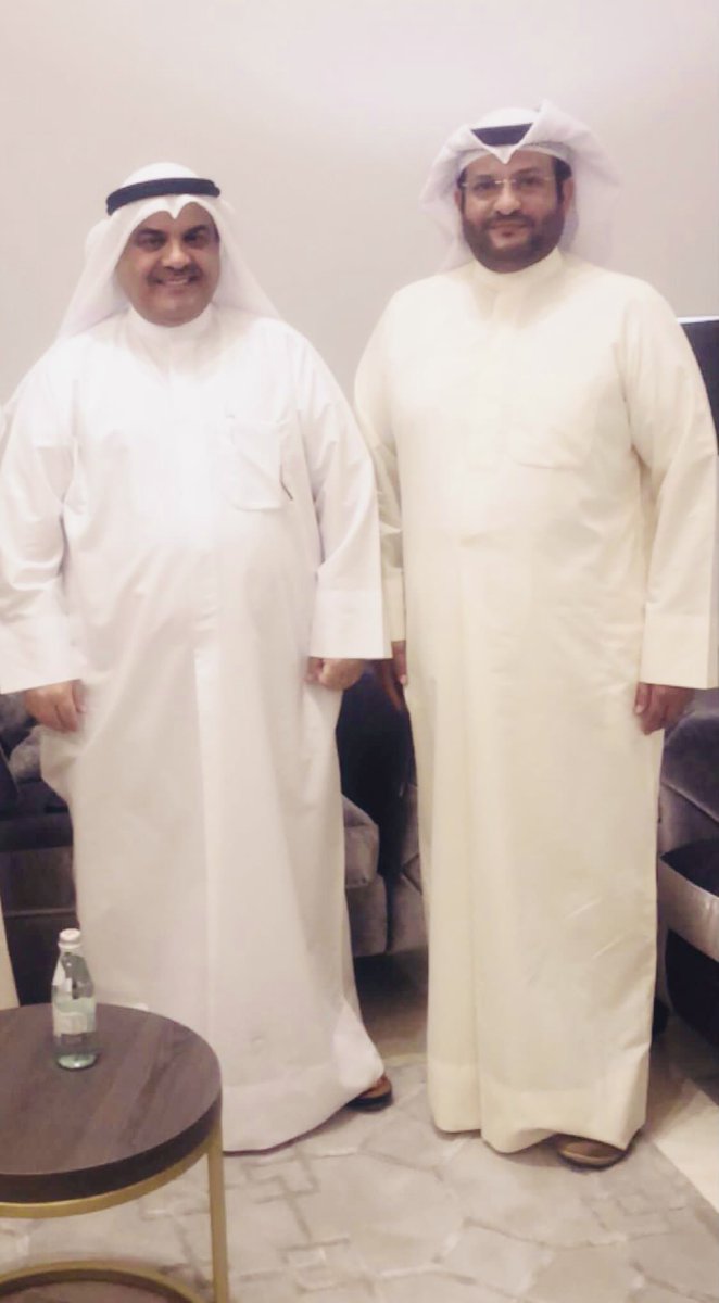 تشرفت اليوم بزيارة رجل الأعمال
سعود صاهود المطيري في ديوانه العامر
وعسي الله يكثّر خيرك يابومشاري
وتستاهل اللي يزورك.
<a href="/SaudSahoud/">سعود صاهود المطيري</a>