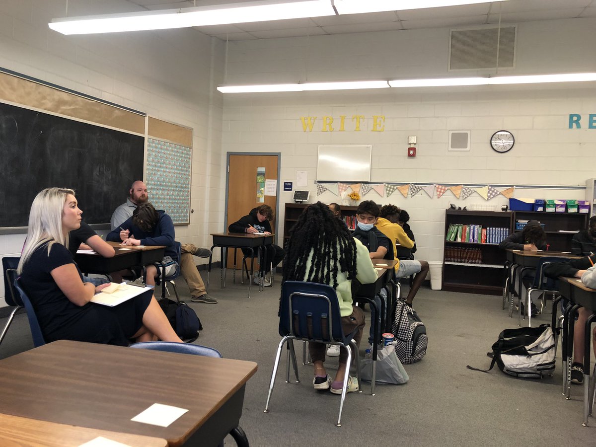 What an amazing experience #lessonstudy has been! From collaboratively planning the research lesson last week to implementing it today, teachers from <a href="/HMS_Bulls/">Howard Middle</a> and <a href="/HorizonAcadFL/">HorizonMarionOaks</a> worked together to learn and grow!