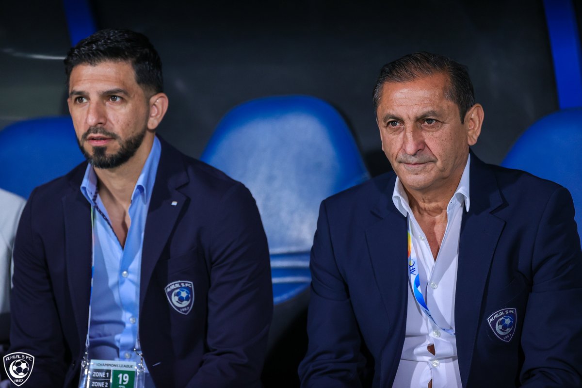 Alhilal_EN's tweet photo. LEADERS🔝
#ACL2022 ⚽️
#AlHilal 💙 https://t.co/4jWxCSaXjT