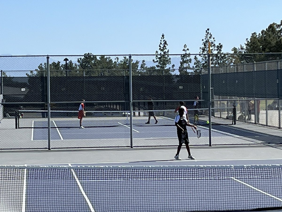 FuentesRCHS's tweet photo. Rancho Cucamonga Cougars tennis team 🎾 taking on the Etiwanda Eagles! Let’s go Rancho!! @RanchoHSCougars https://t.co/WdbUgIsWtg