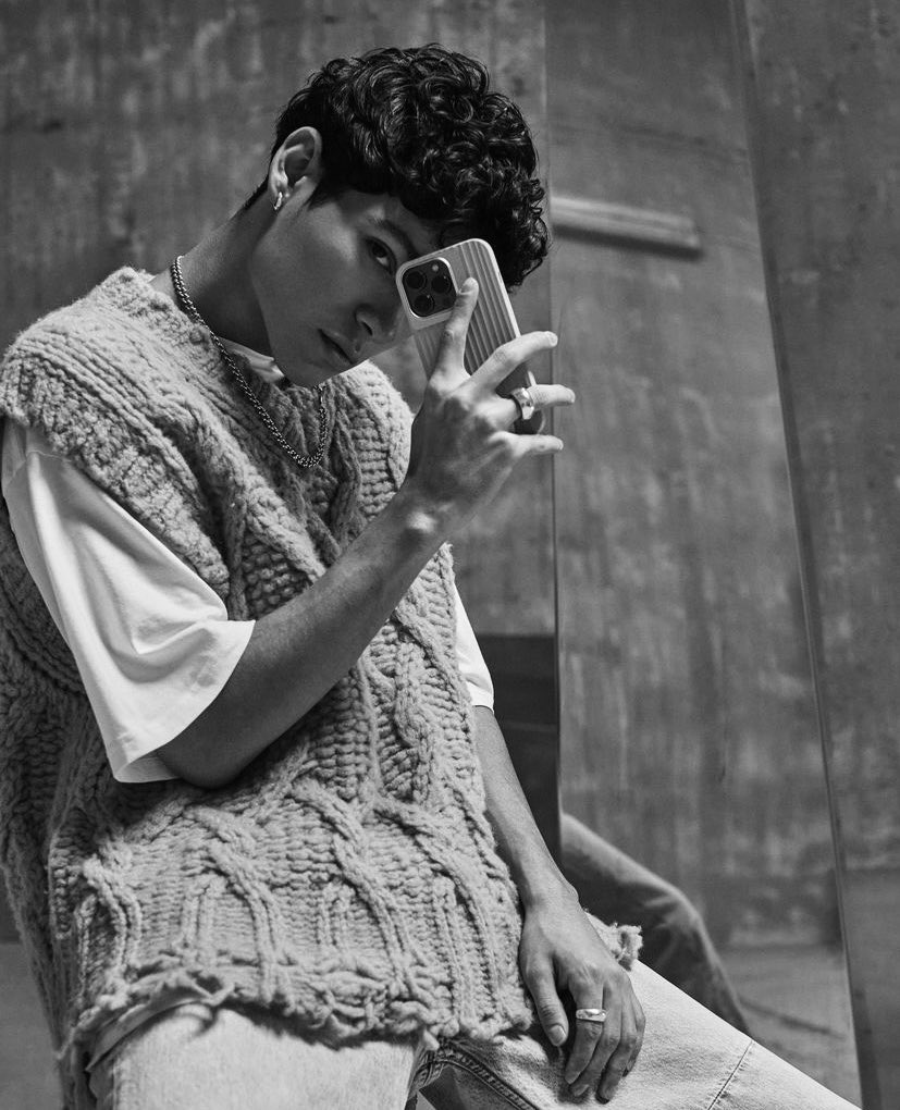 em 🦋 omarrarchive (@omarrarchive) on Twitter photo 