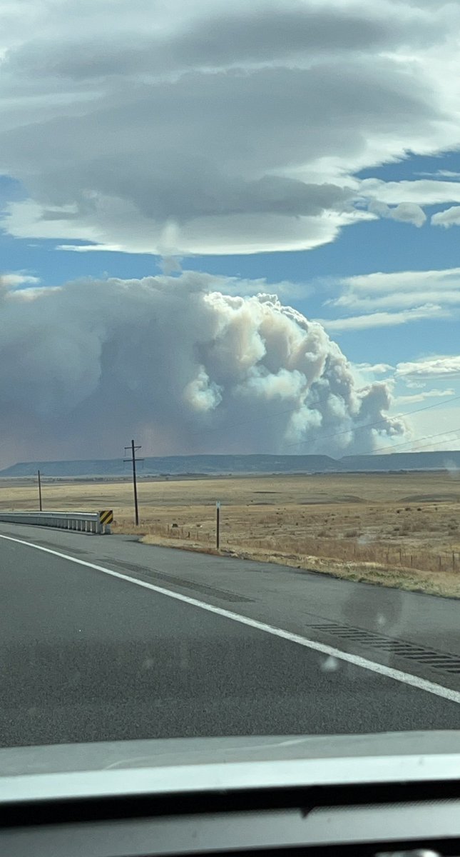djturley22's tweet photo. We’re on fire down here bro. #PrayForNM #PrayForRain https://t.co/fbZpuxmvSY