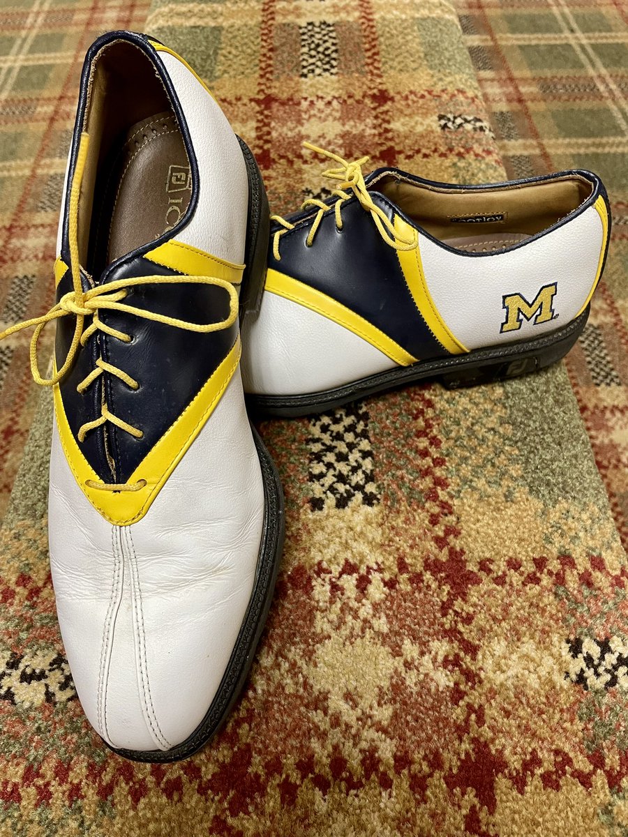 Setting the bar for @SamWebb77 and his purchase of golf shoes for the #Wolverineweekend at #grandtraverseresort. @irainannarbor and @Johnubacon in charge of holding him accountable.